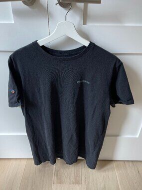 Patagonia black regular fit t-shirt size L